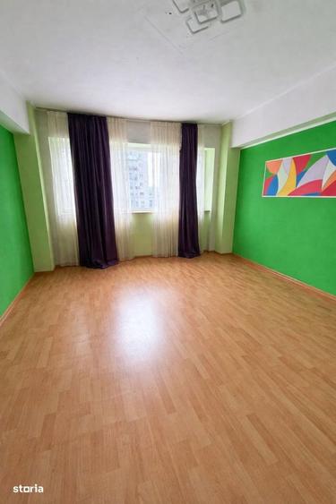 Apartament cu 3 camere, mobilat în Rahova