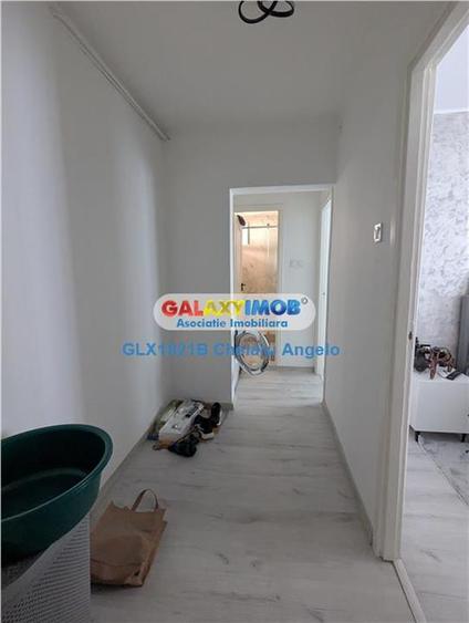 Apartament cu 3 camere decomandat în Rahova