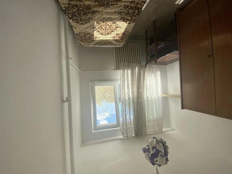 Apartament cu 3 camere decomandat, mobilat în Central