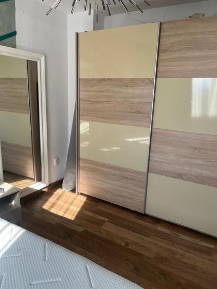 Apartament cu 3 camere în Florești
