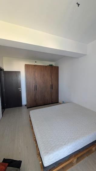 Apartament cu 2 camere decomandat, mobilat în Berceni