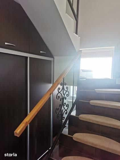 Casă cu 4 camere cu Teren 450 Mp în Central