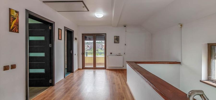 Casă individuală cu 4 camere cu Canalizare în Dudu