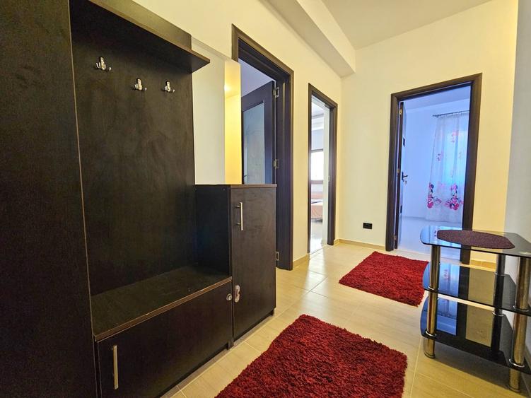 Apartament cu 3 camere decomandat în Drumul Taberei