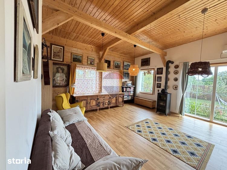 Casă cu 5 camere cu Teren 1000 Mp în Snagov