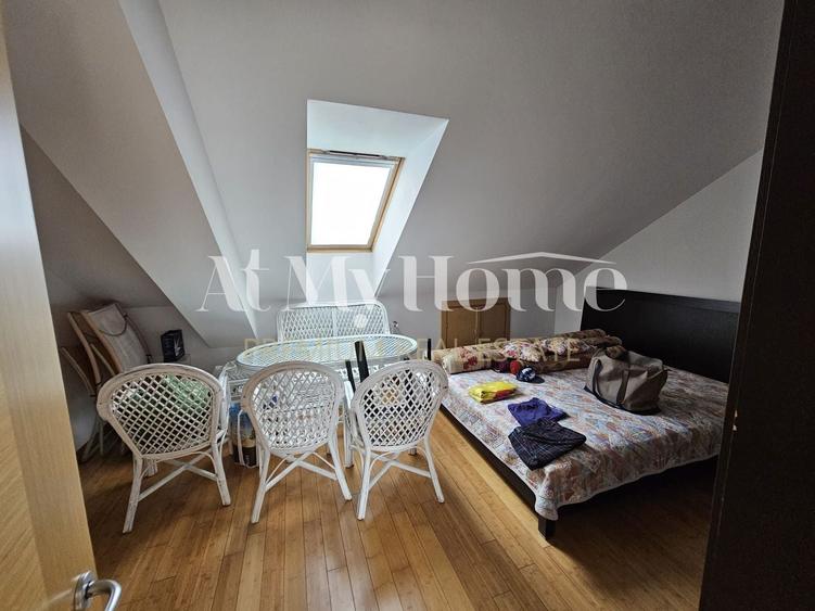 Duplex cu 6 camere cu Piscina în Iancu Nicolae