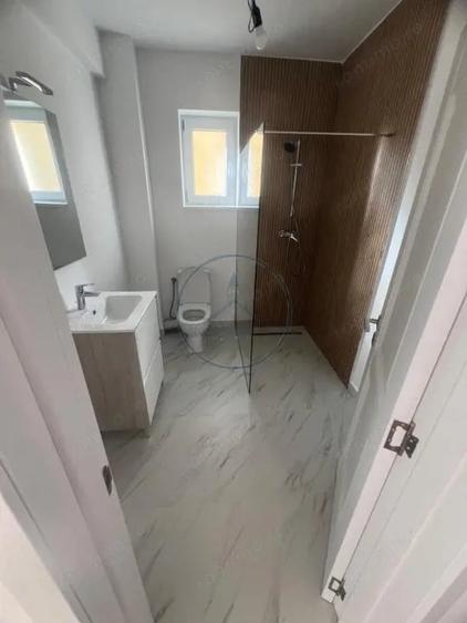 Apartament cu 3 camere decomandat în Unirea