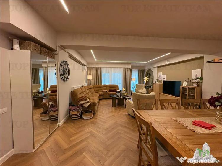 Apartament cu 3 camere decomandat în Central