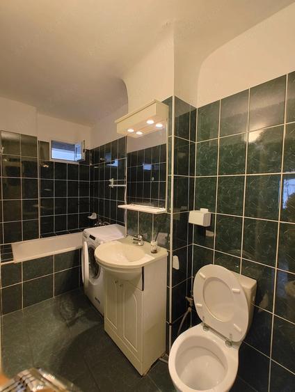 Apartament cu 2 camere decomandat în B-dul București