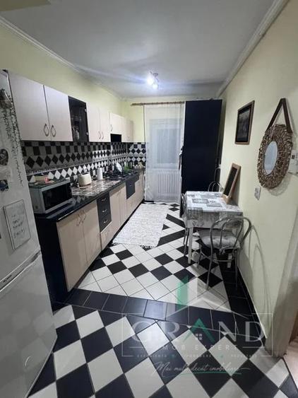 Apartament cu 3 camere decomandat, mobilat în Mănăștur