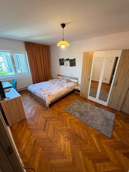 Garsonieră decomandată în Take Ionescu