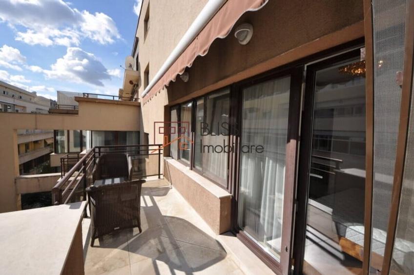 Apartament cu 3 camere semidecomandat în Herăstrău