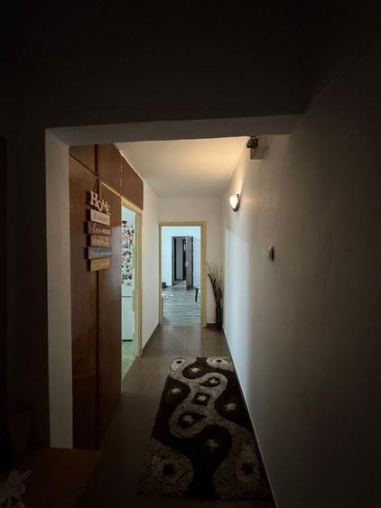 Apartament cu 2 camere semidecomandat în Plopilor