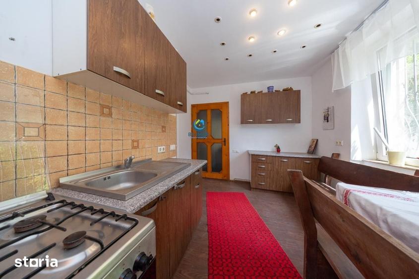 Apartament cu 3 camere în Schei