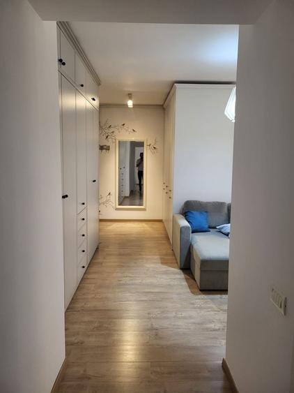 Apartament cu 2 camere circular, mobilat în Băneasa
