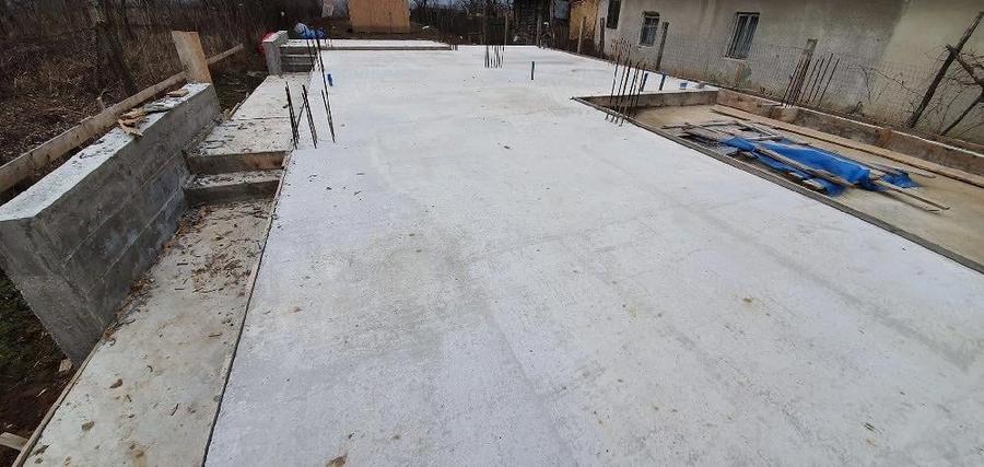Teren de 760 mp, în Brădești