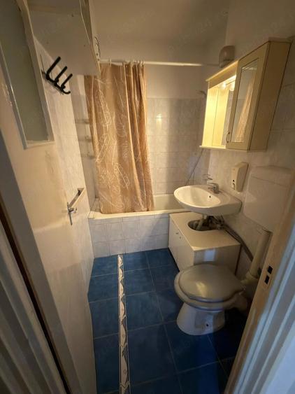Apartament cu 2 camere semidecomandat în 1 Mai