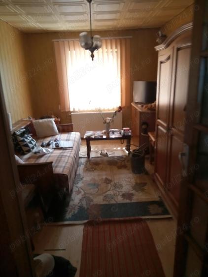Casă cu 2 camere în Central
