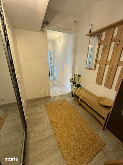 Apartament cu 2 camere decomandat în Olimpia-Stadion