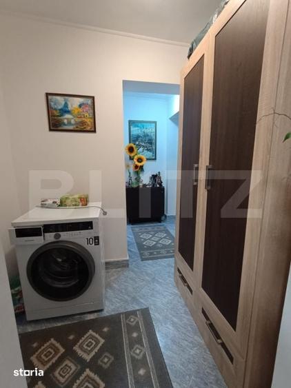 Apartament cu 3 camere semidecomandat în Central