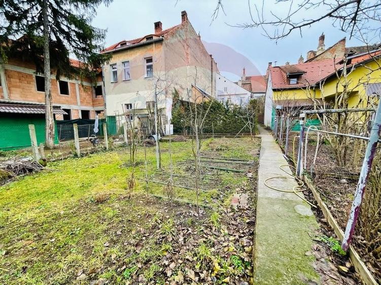 Apartament cu 2 camere decomandat, mobilat în Ultracentral