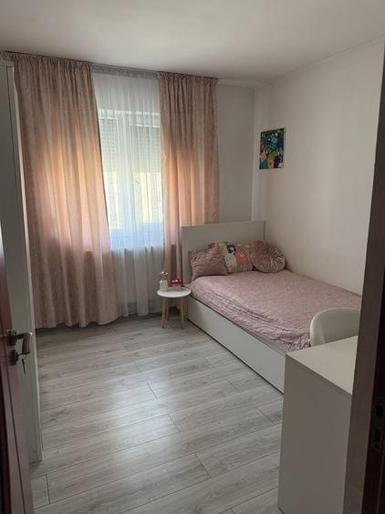 Apartament cu 3 camere în Orizont