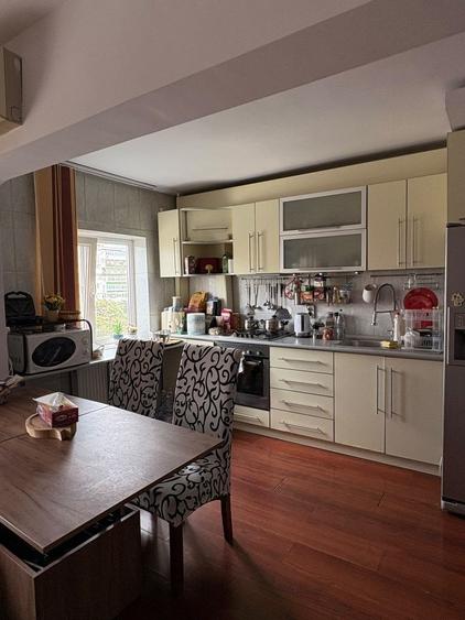 Apartament cu 3 camere în Vest