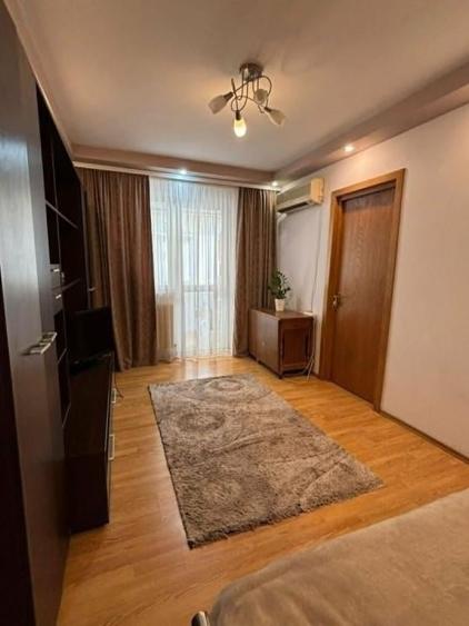 Apartament cu 2 camere, mobilat în Războieni