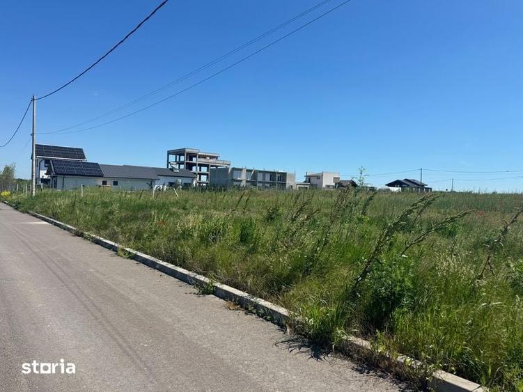 Teren de 950 mp, în Central