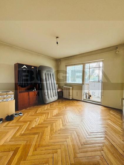 Apartament cu 3 camere decomandat în Zorilor