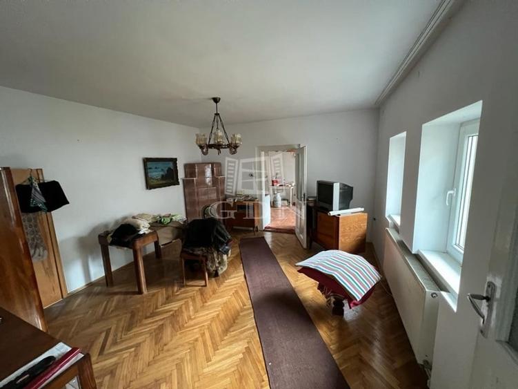 Casă individuală cu 4 camere cu Canalizare în Semicentral