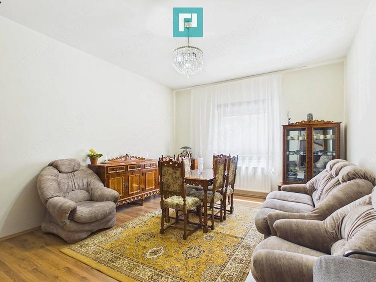 Casă cu 6 camere cu Teren 500 Mp în Ultracentral