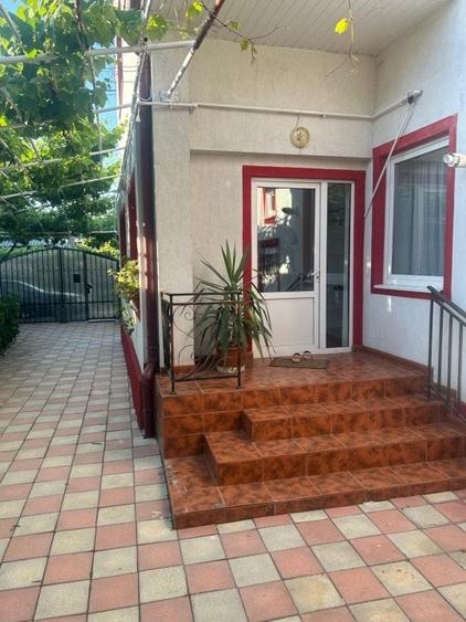 Casă individuală cu 20 camere cu Teren 313 Mp în Central