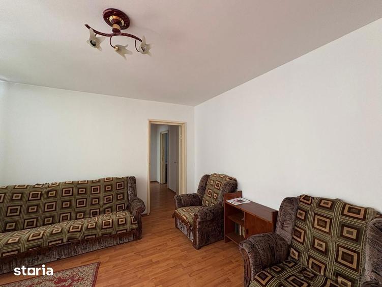 Apartament cu 3 camere semidecomandat în Militari