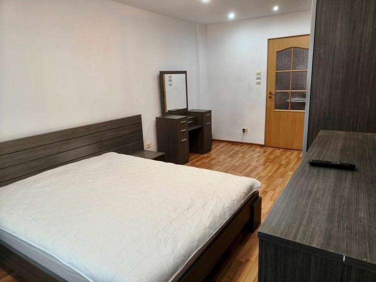 Apartament cu 3 camere decomandat în Mărăști