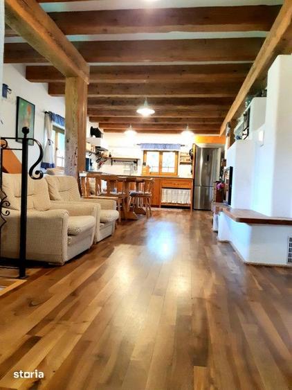 Casă cu 5 camere cu Teren 550 Mp în Ciurila