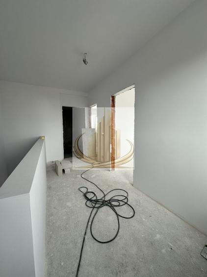 Duplex cu 4 camere cu Canalizare în Săcălaz