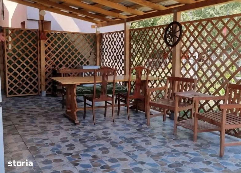 Casă cu 4 camere cu Teren 377 Mp în Central