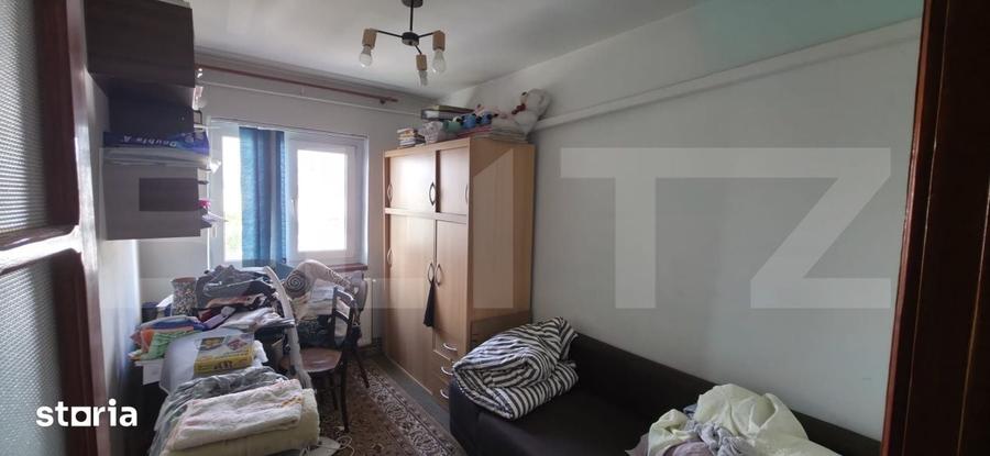 Apartament cu 3 camere decomandat în Mihai Bravu