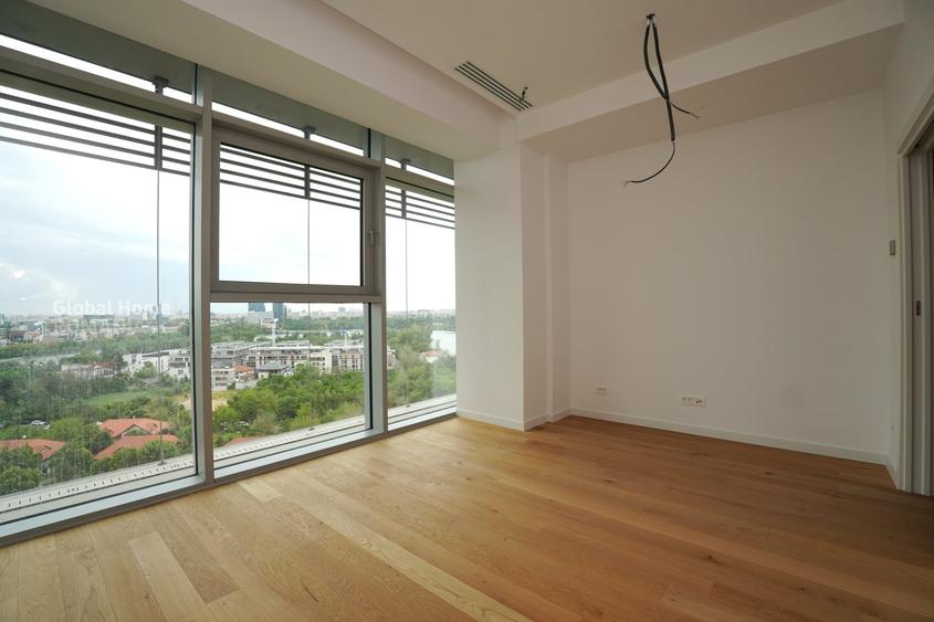 Penthouse cu 4 camere decomandat în Aviației