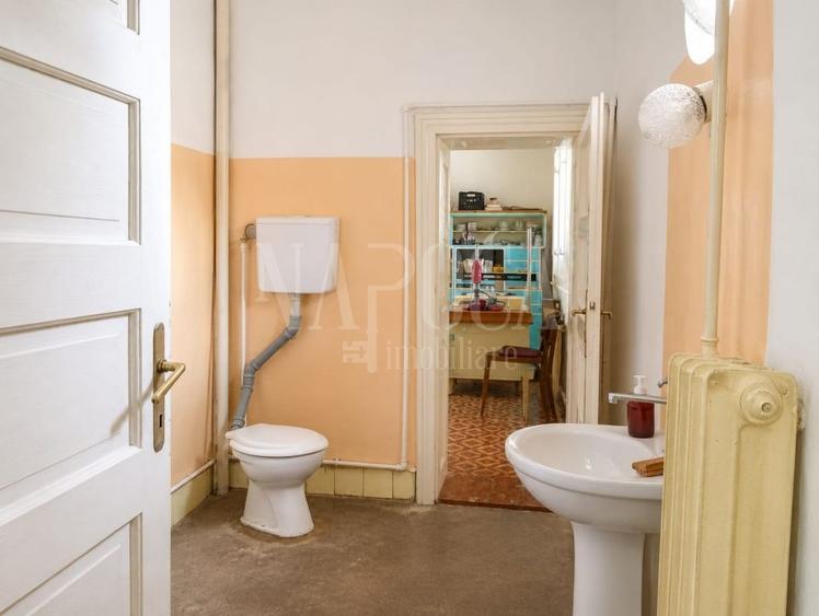 Casă individuală cu 5 camere cu Canalizare în Rogerius
