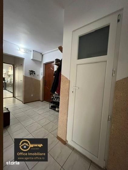 Apartament cu 4 camere decomandat în Republicii