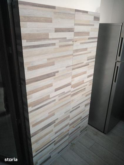 Apartament cu 3 camere semidecomandat în Exterior Vest