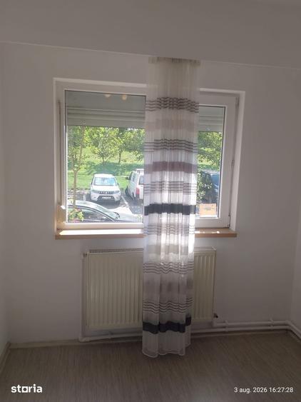 Apartament cu 3 camere în Crângași