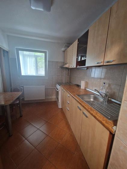 Apartament cu 2 camere decomandat în Crângași