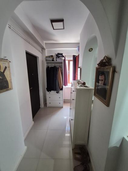 Casă cu 5 camere cu Teren 1000 Mp în Rudului