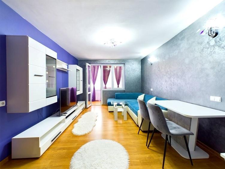 Apartament cu 2 camere semidecomandat în 15 Noiembrie
