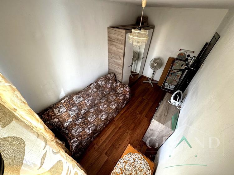 Apartament cu 4 camere semidecomandat, mobilat în Mănăștur