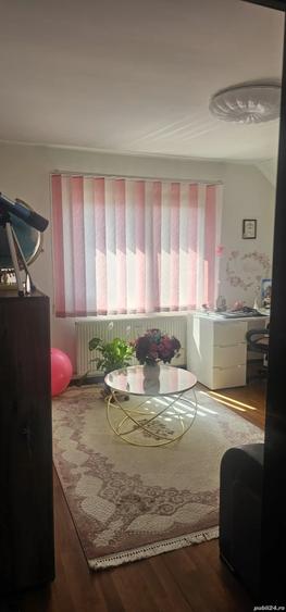 Casă cu 6 camere în Săcălaz