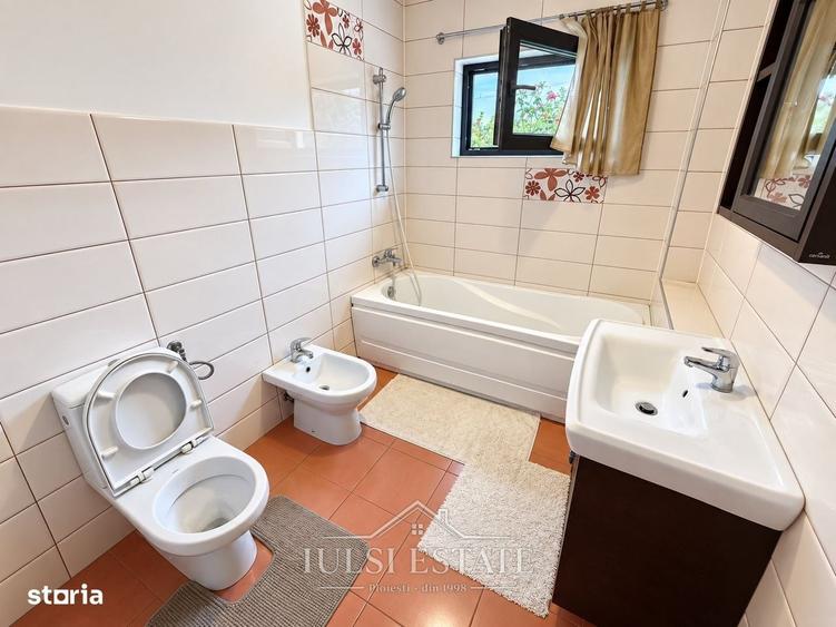 Casă cu 4 camere cu Teren 1078 Mp în Lipănești